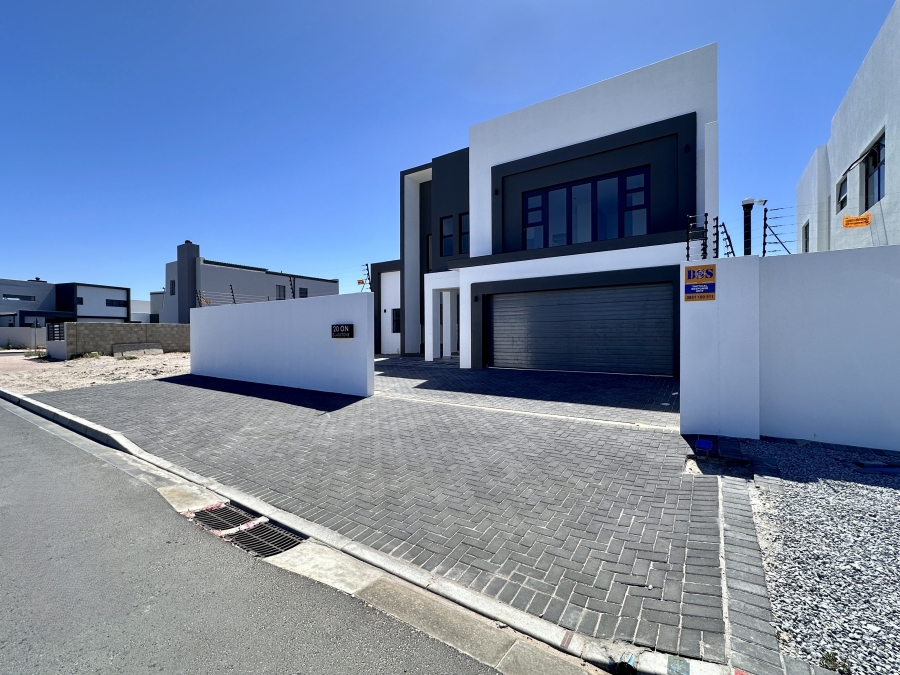 4 Bedroom Property for Sale in Sandown Western Cape